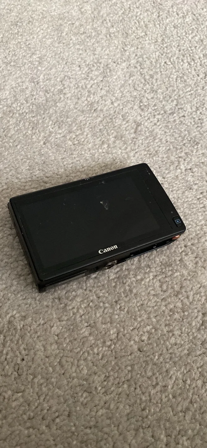 Canon PowerShot ELPH 320 HS Digital Camera image indicator(2)