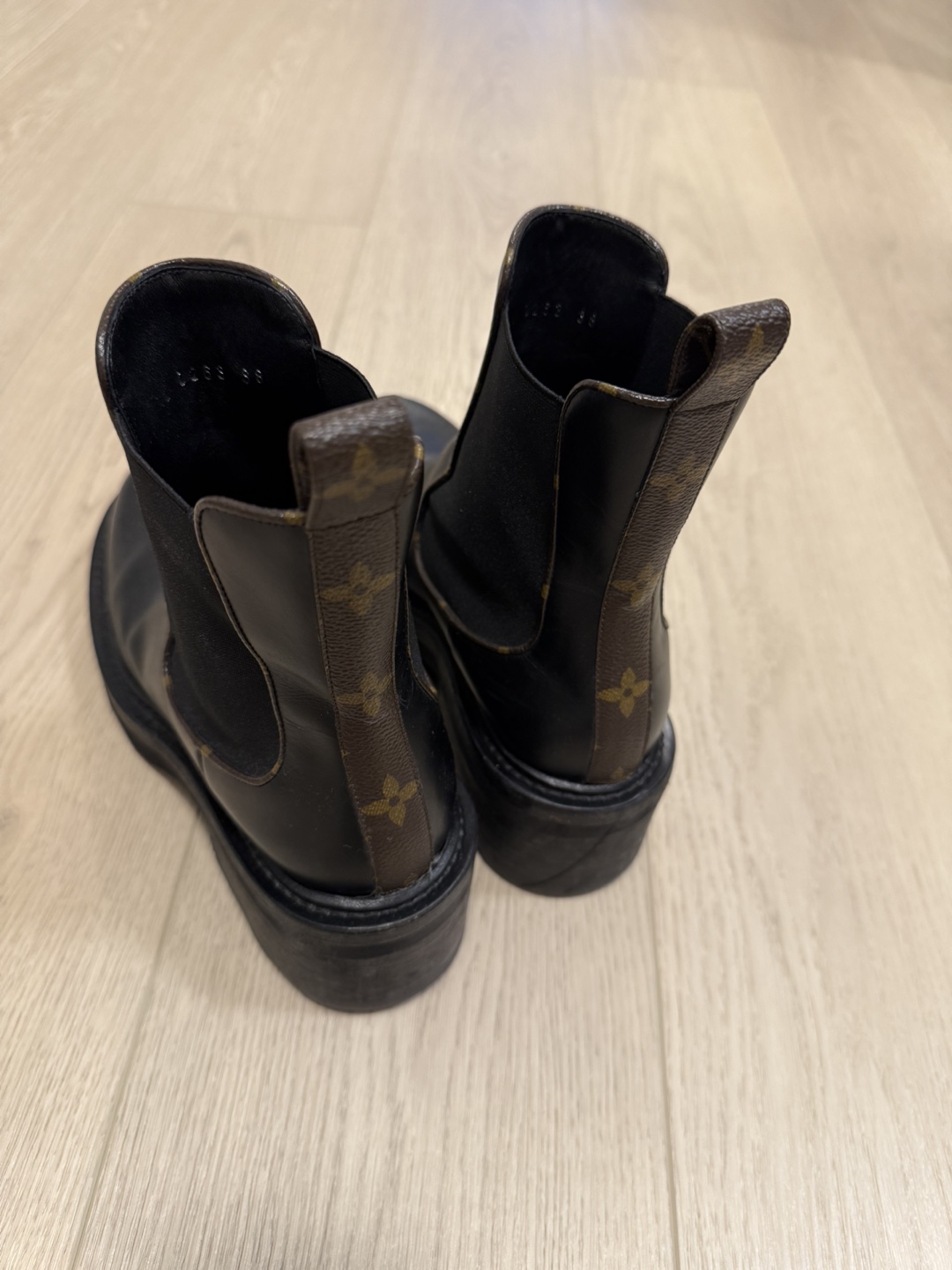 Louis Vuitton Black Leather Chelsea Boots