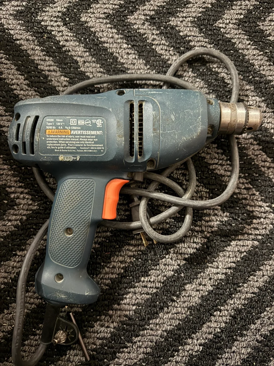 Black & Decker DR200 Drill - 4.0A + Chuck key thumbnail