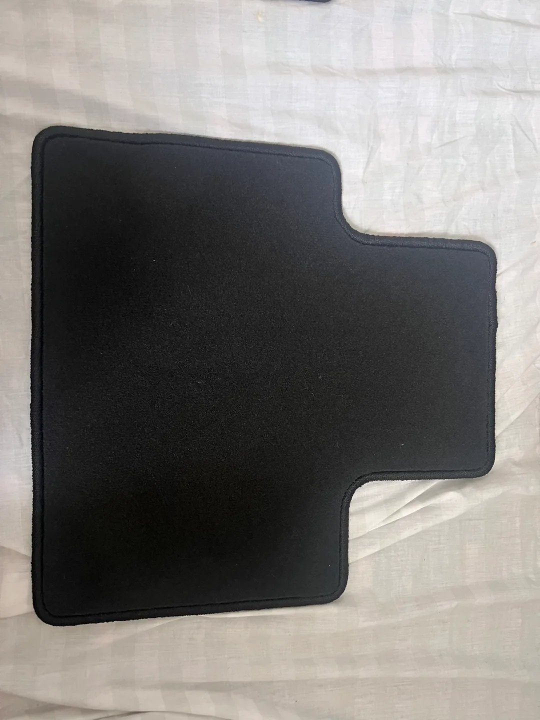 Lexus RX Black 4pc Floor Mat Set image indicator(3)