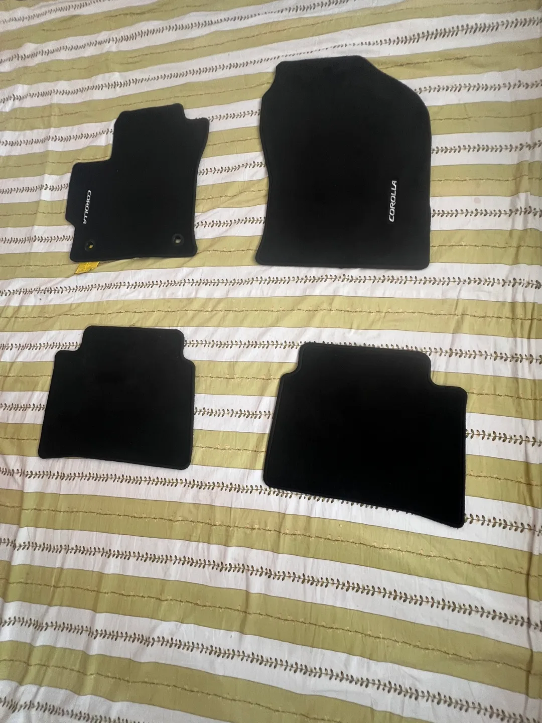 Toyota Corolla Black Floor Mats - Full Set thumbnail