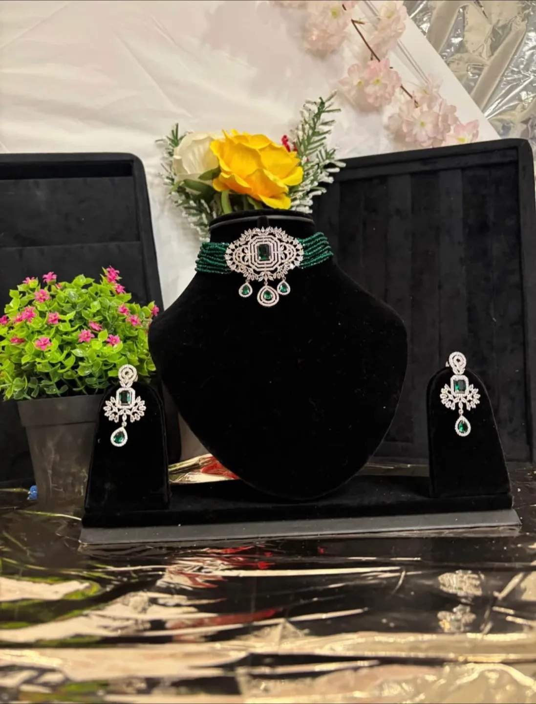 Pearl Choker Set ONSALE image indicator(4)