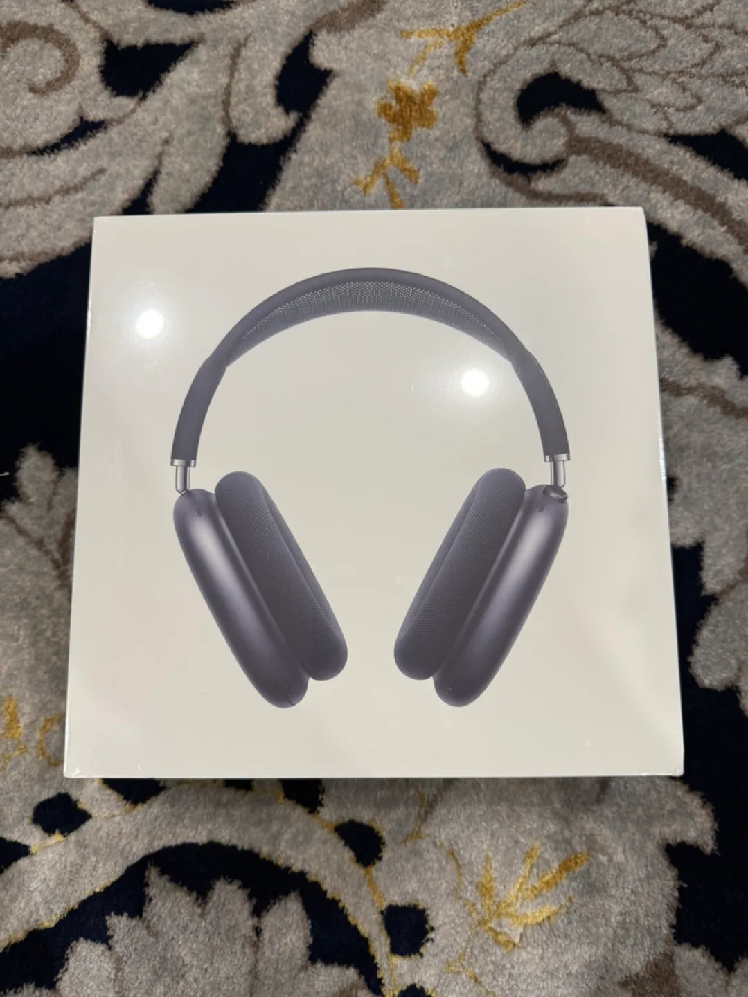 SEALED Apple AirPods Max thumbnail