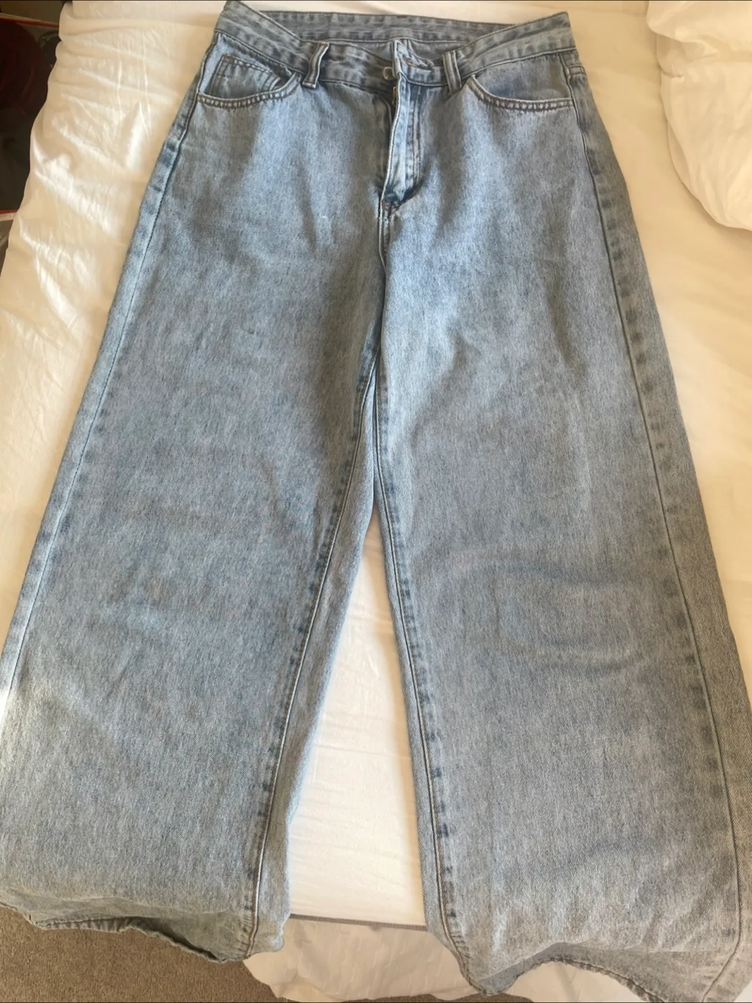 Light Wash Wide Leg Jeans thumbnail