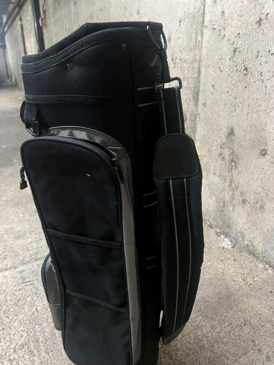 Golf Clubs with bag image indicator(3)
