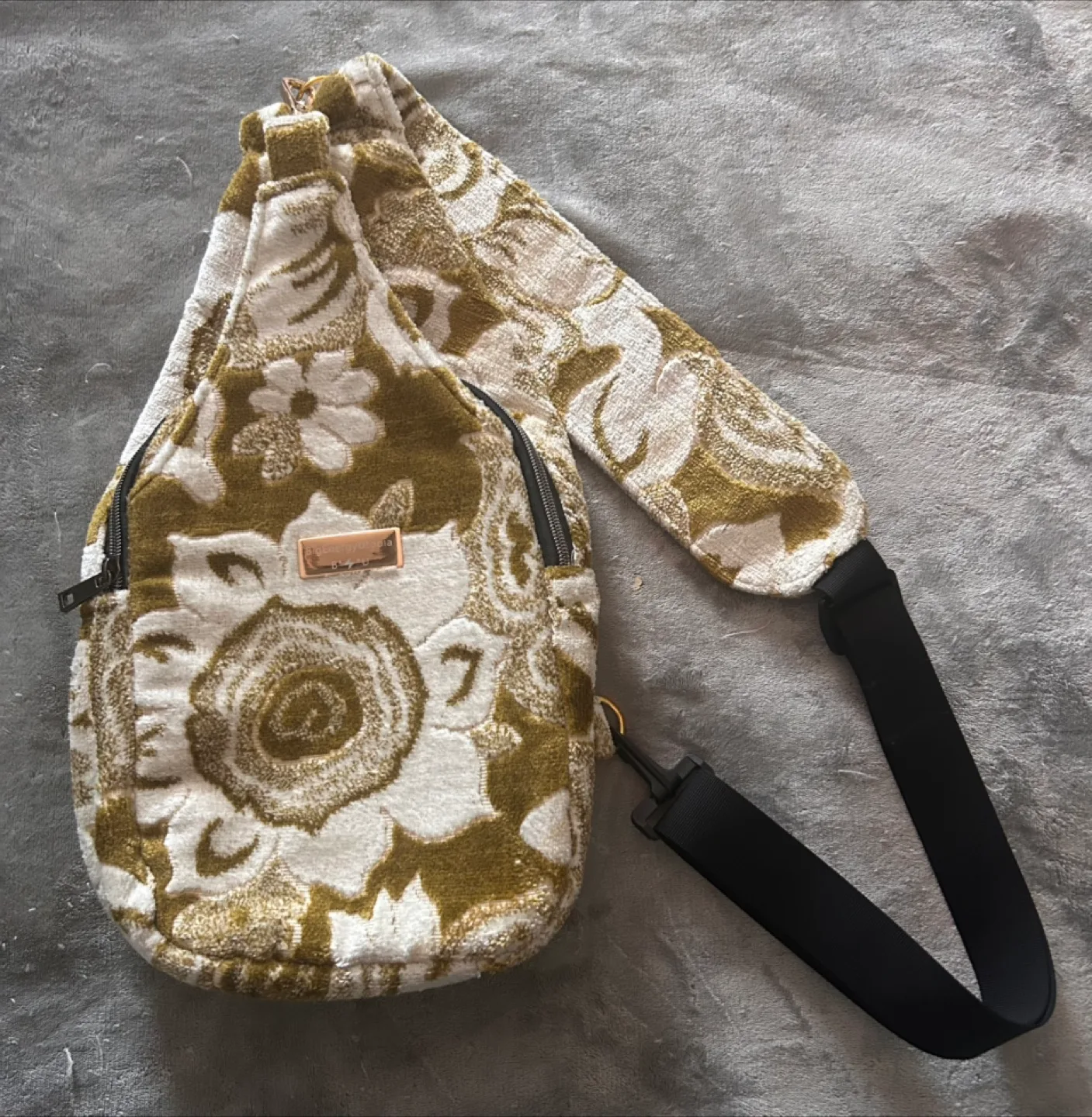 Unisex Comfortable Sling/Cross Body Bag thumbnail