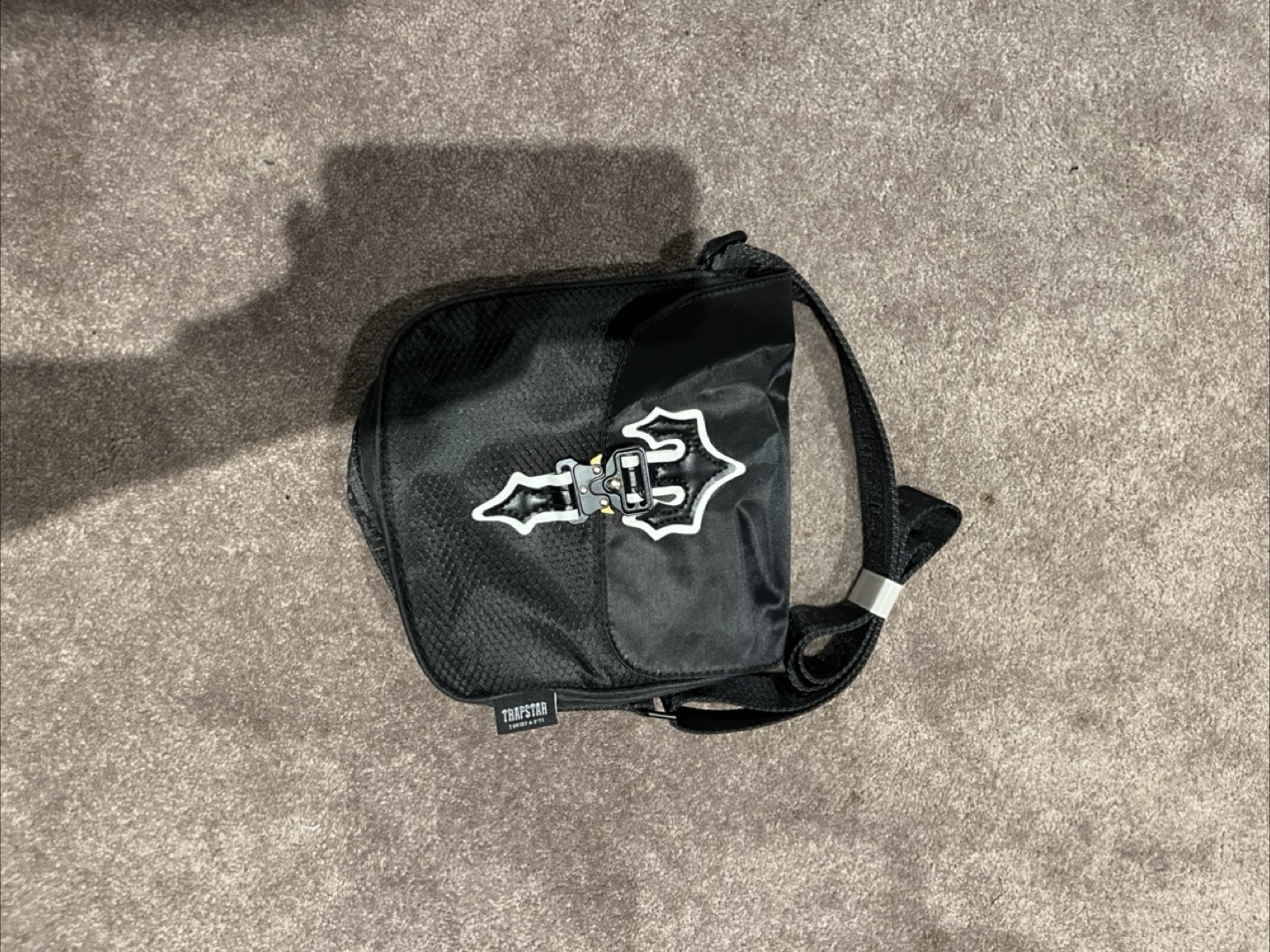 Trapstar Black Irongate T Crossbody Bag - photo 2