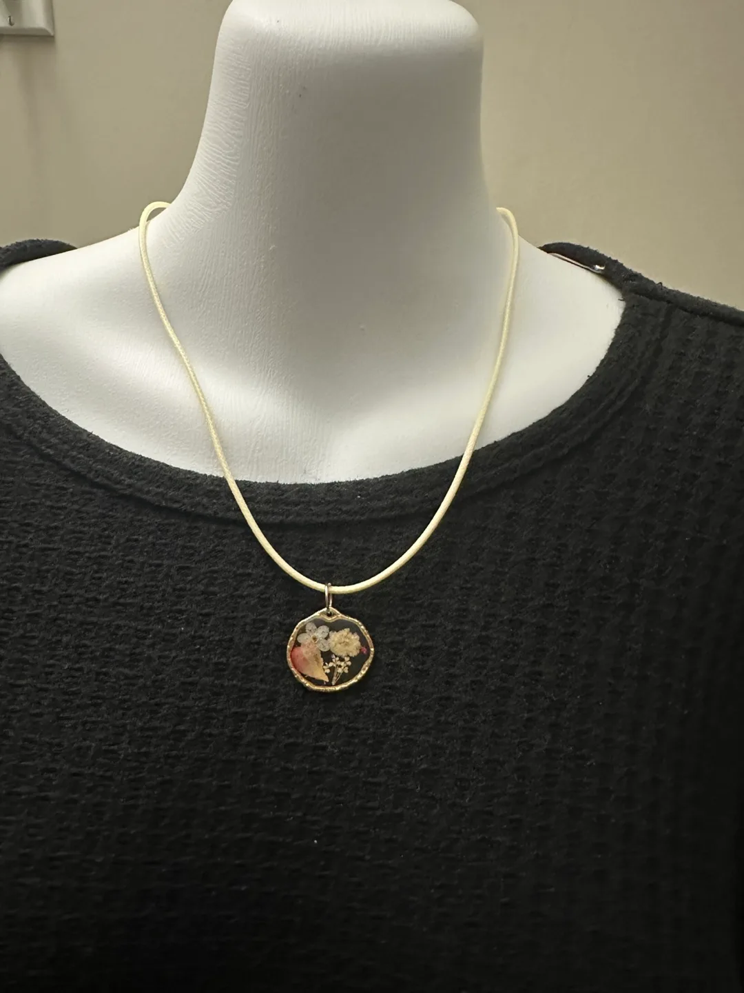 Butterfly or flower Pendant Necklace thumbnail