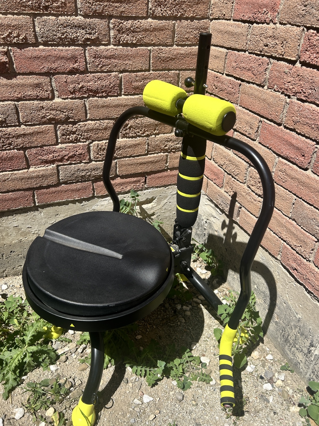 Abdominal Workout Chair, Black & Yellow