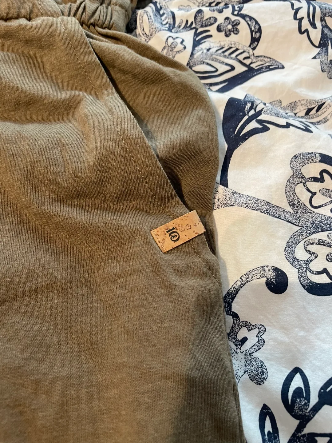 10 Tree Olive Green Jumpsuit - Size Small image indicator(2)