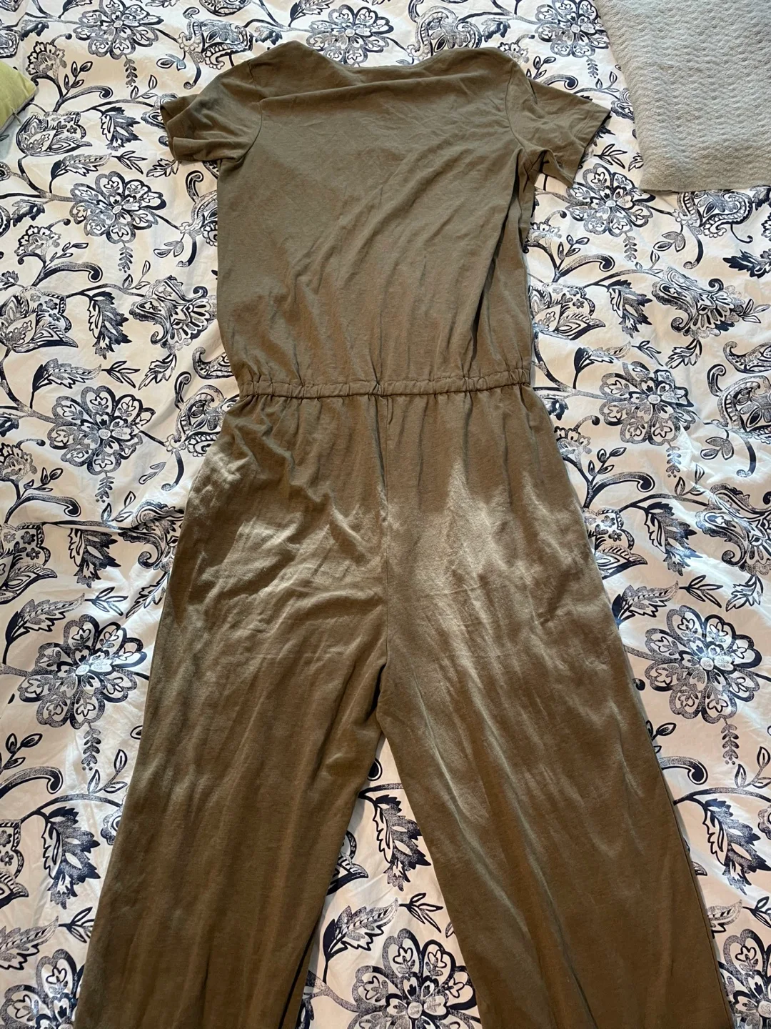 10 Tree Olive Green Jumpsuit - Size Small image indicator(6)