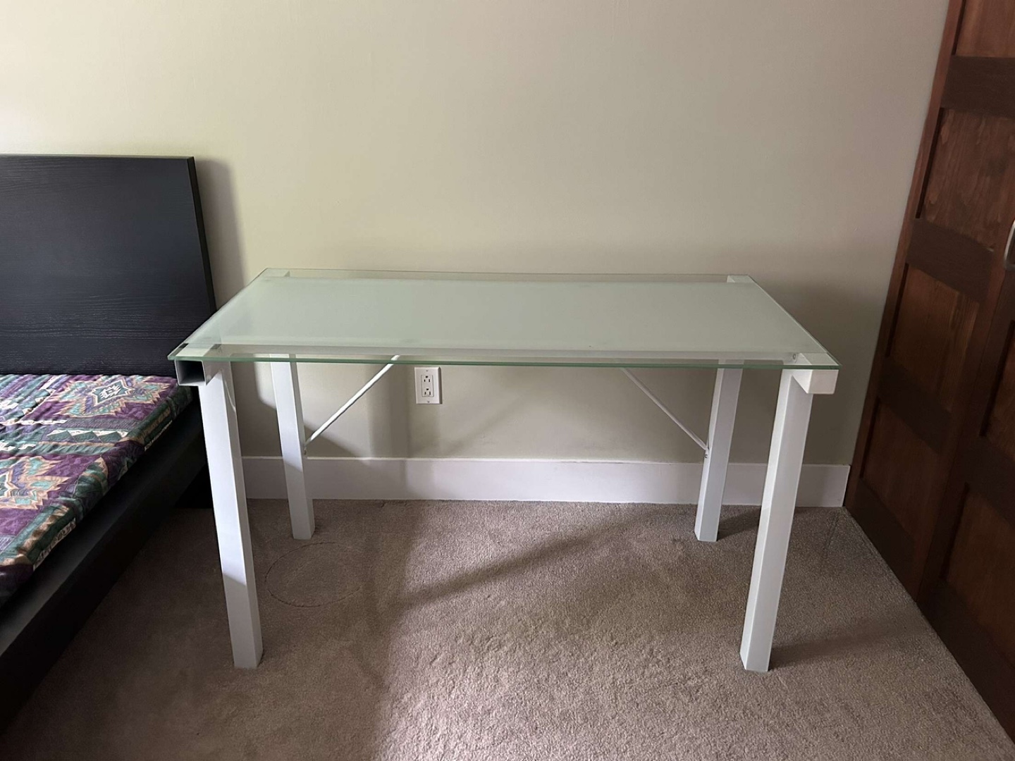 White Glass Top Desk - photo 4