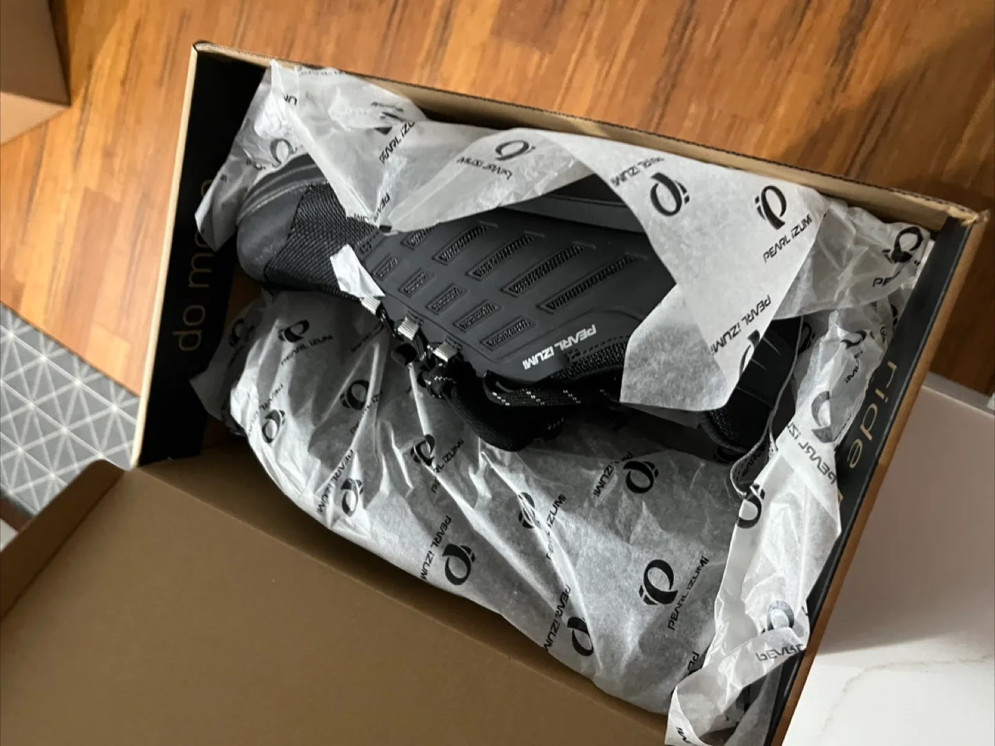 Pearl Izumi X-Alp Canyon Men US 10.5 / EU 45 Bike Shoes New image indicator(6)