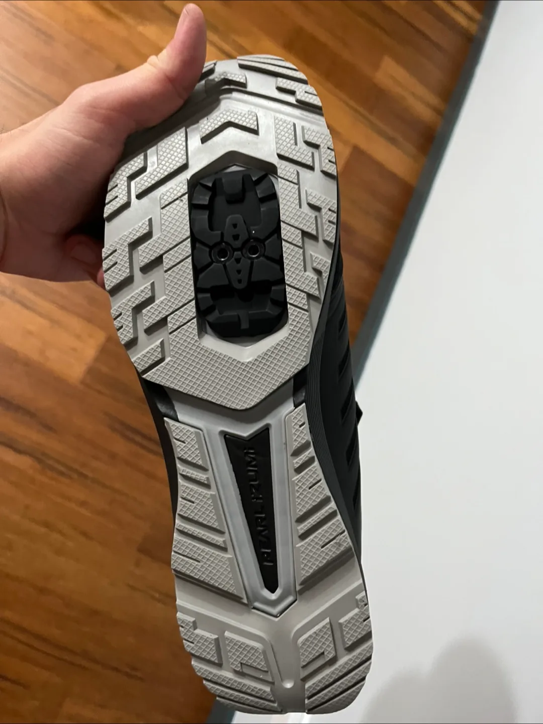 Pearl Izumi X-Alp Canyon Men US 10.5 / EU 45 Bike Shoes New image indicator(8)