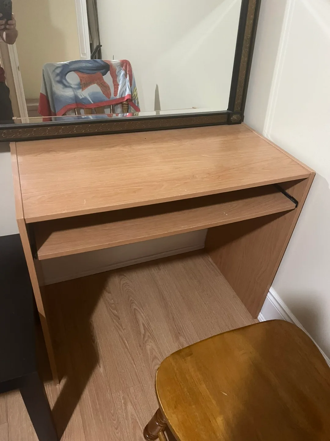 Computer desks thumbnail