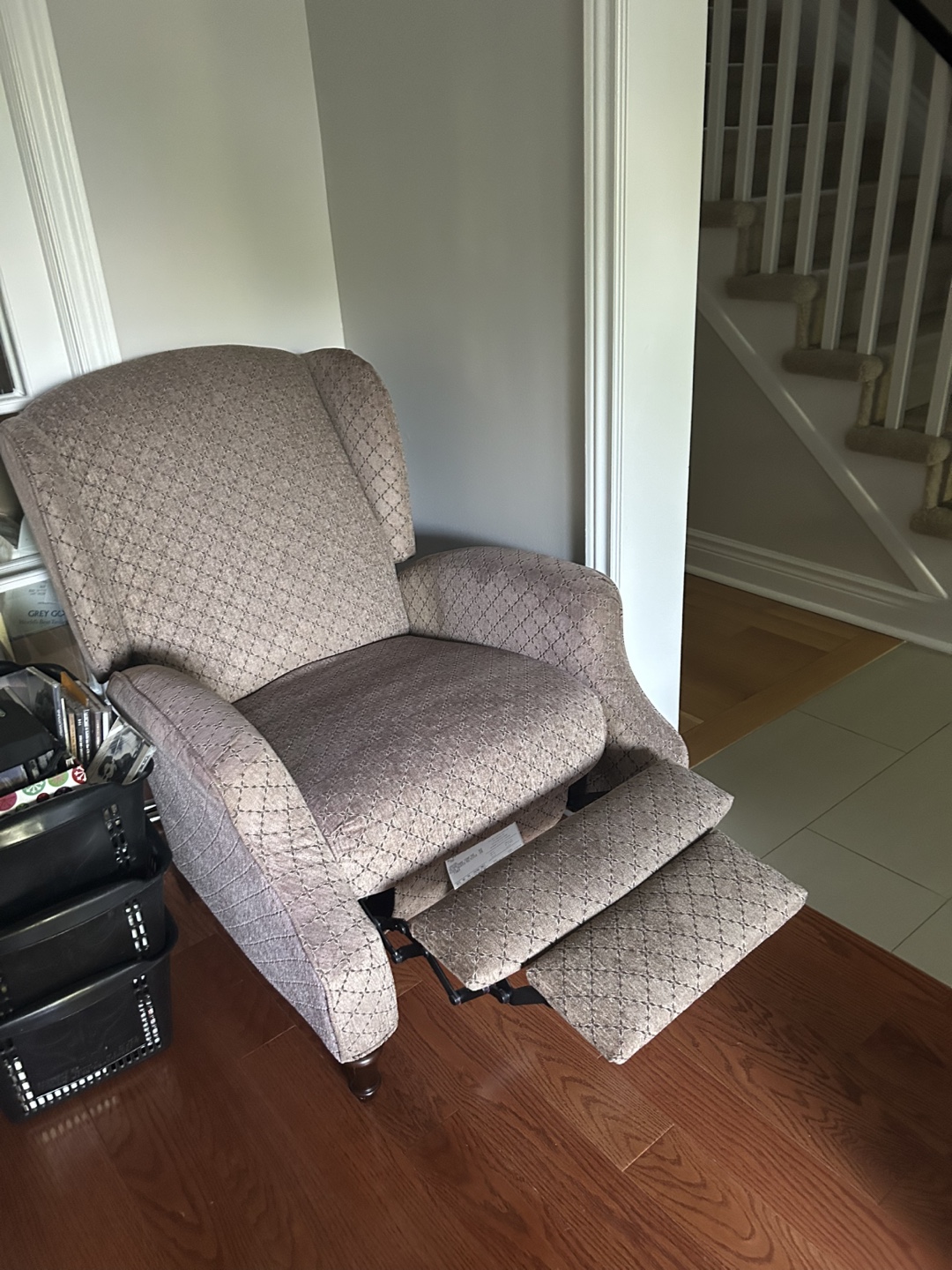 Wingback Recliner Chair - photo 2