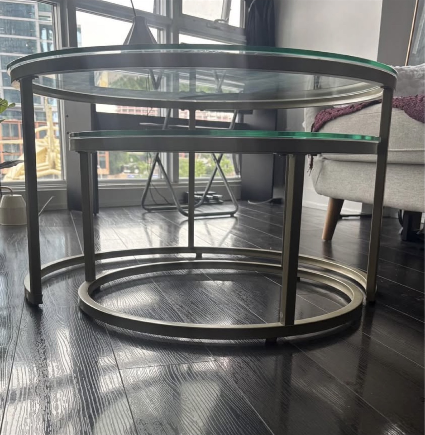 ‼️‼️Moving sale/Round Glass Coffee Table - photo 2