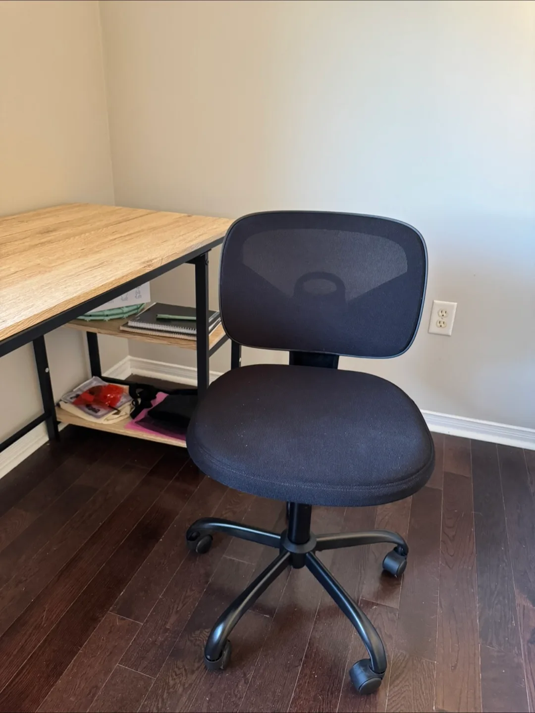 Desk and Office Chair Set image indicator(5)