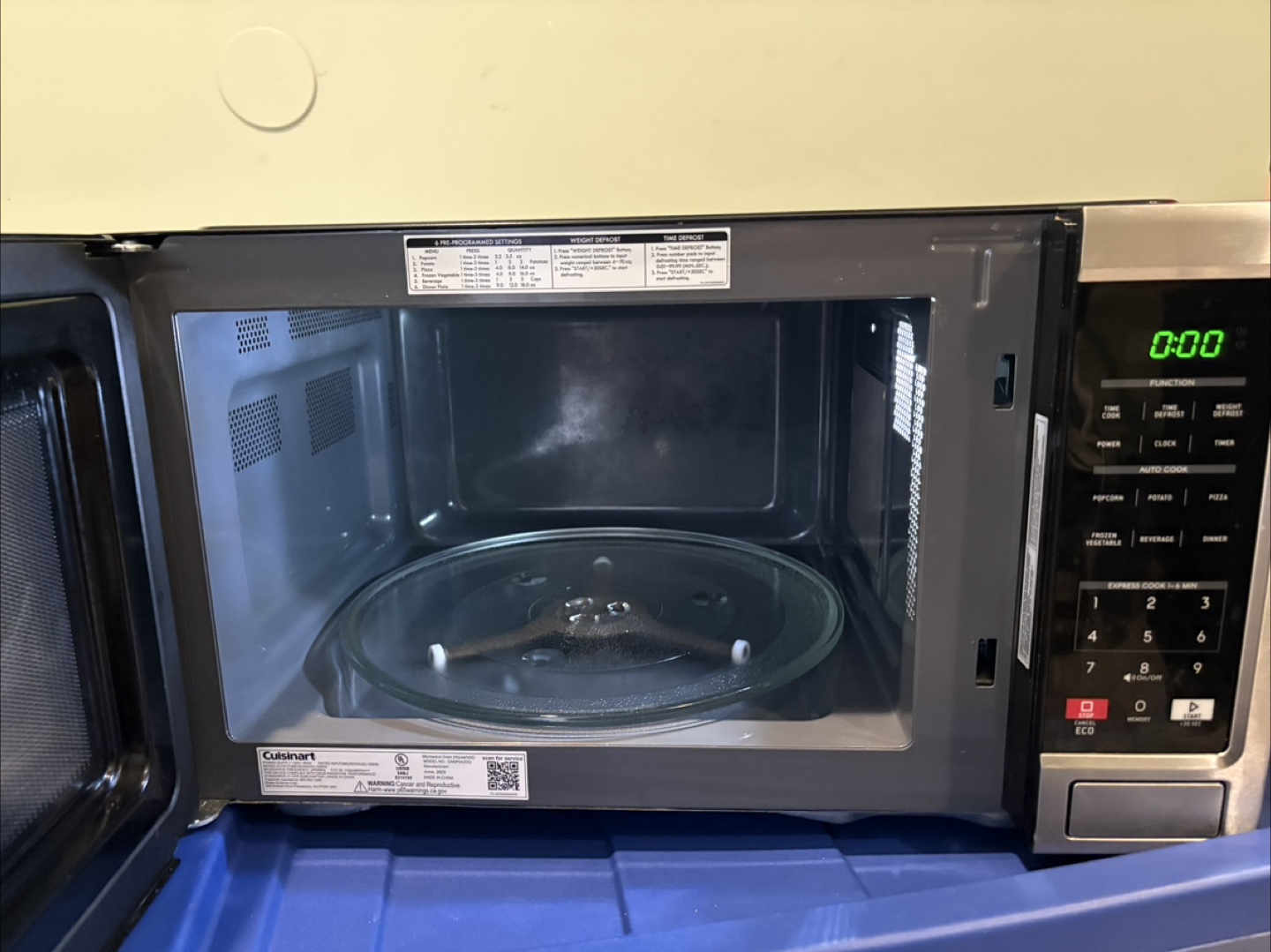 1000W Cuisinart Microwave Oven - photo 2