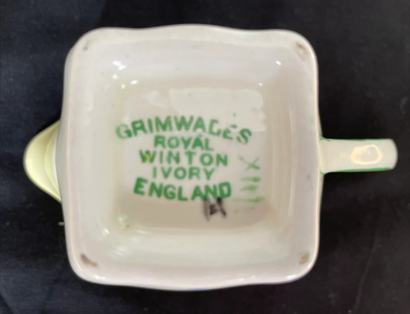 Grimwades Royal Winton Ivory Creamer image indicator(2)
