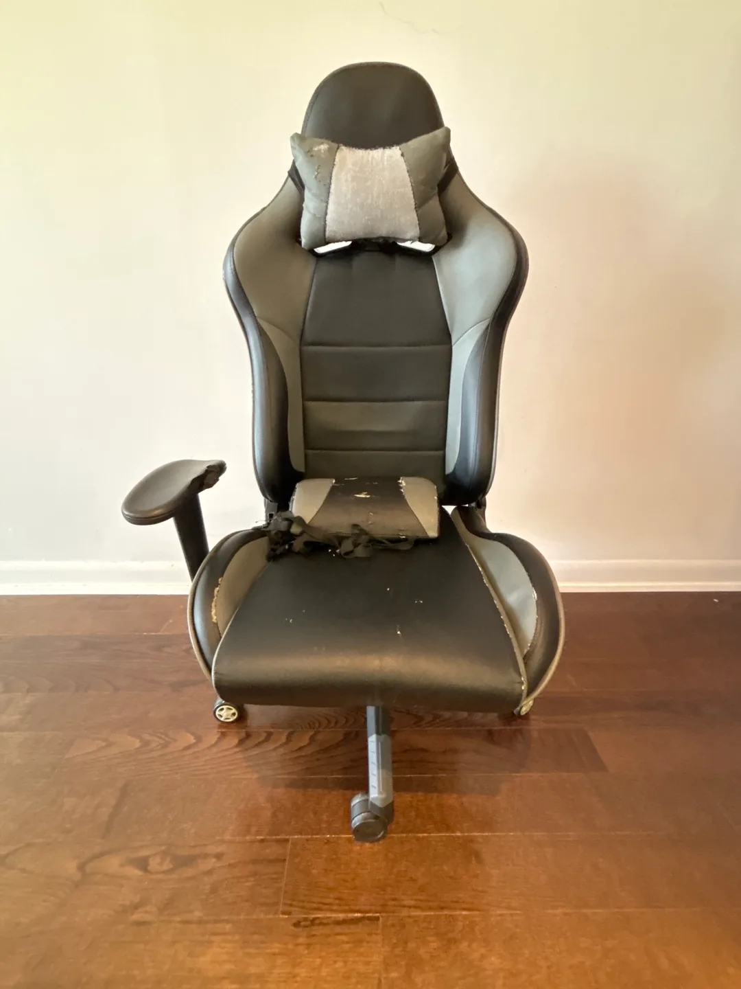 Gaming PC Chair thumbnail