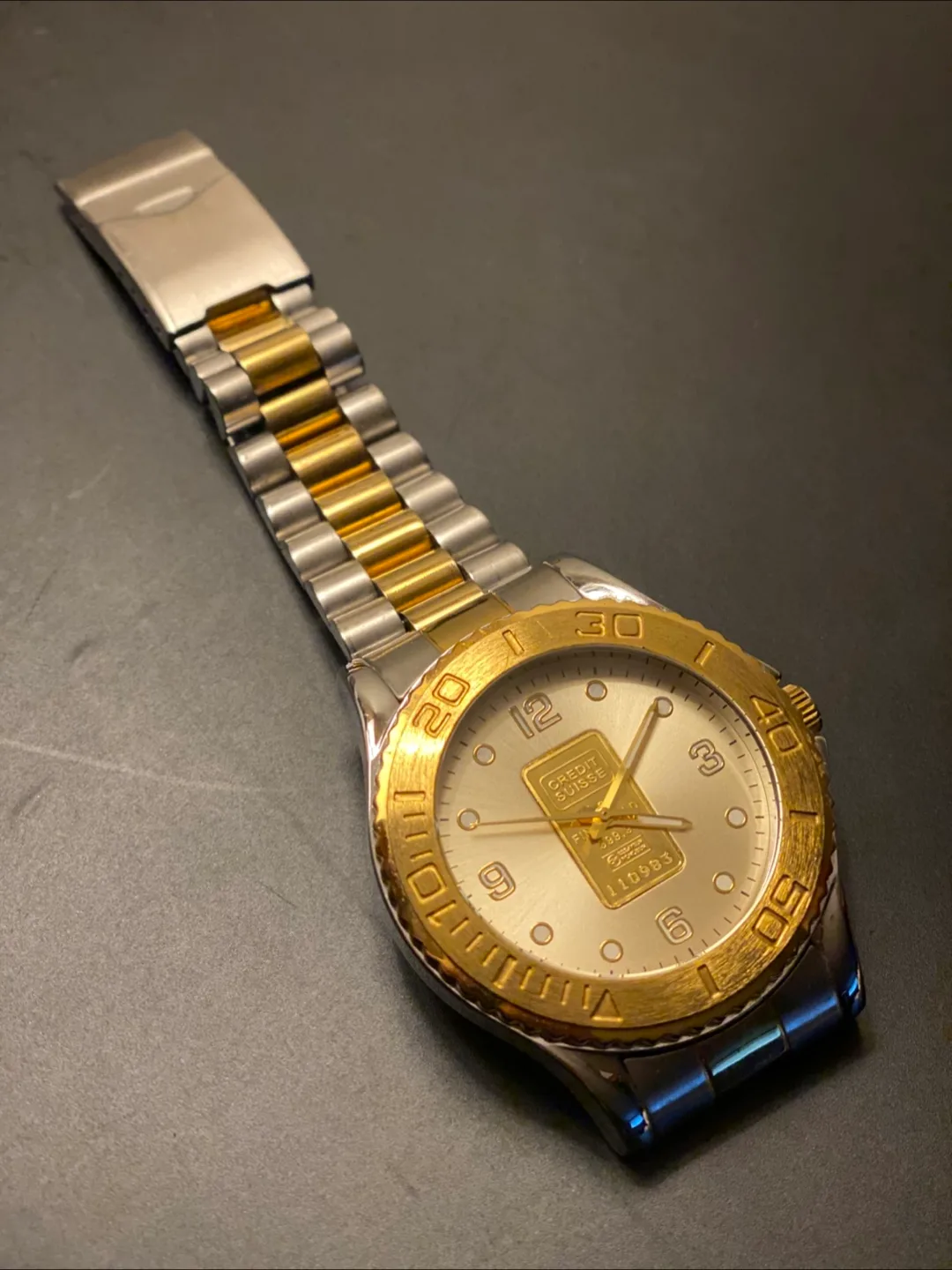 Limited edition Credit Suisse Two-Tone Watch image indicator(2)