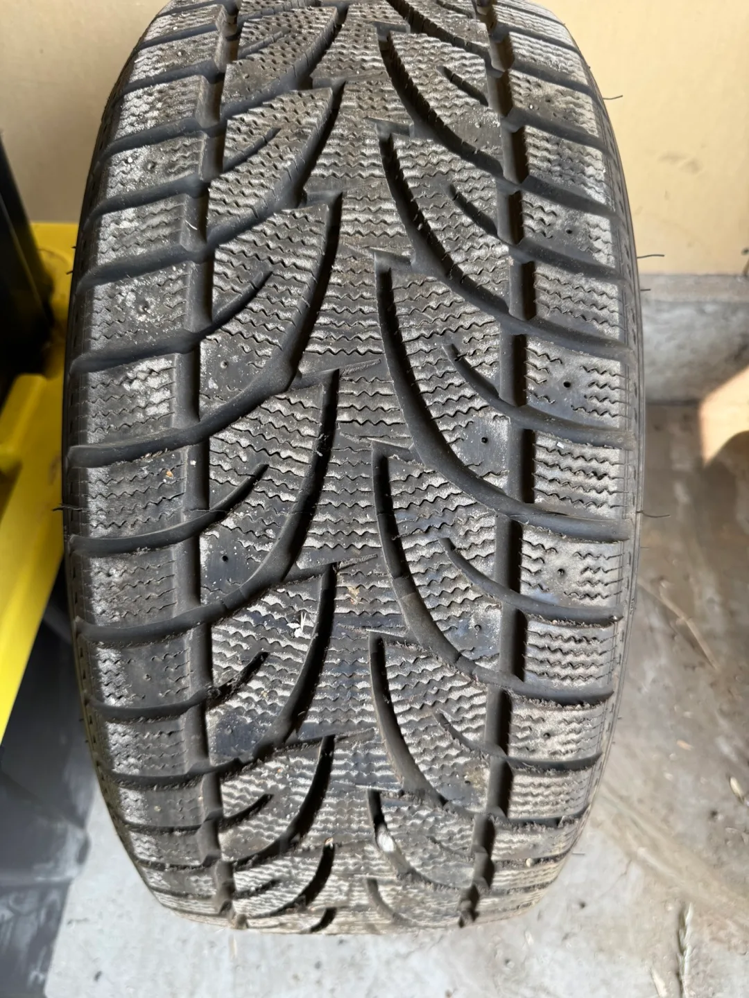 235/45R17 one single tire no rim thumbnail