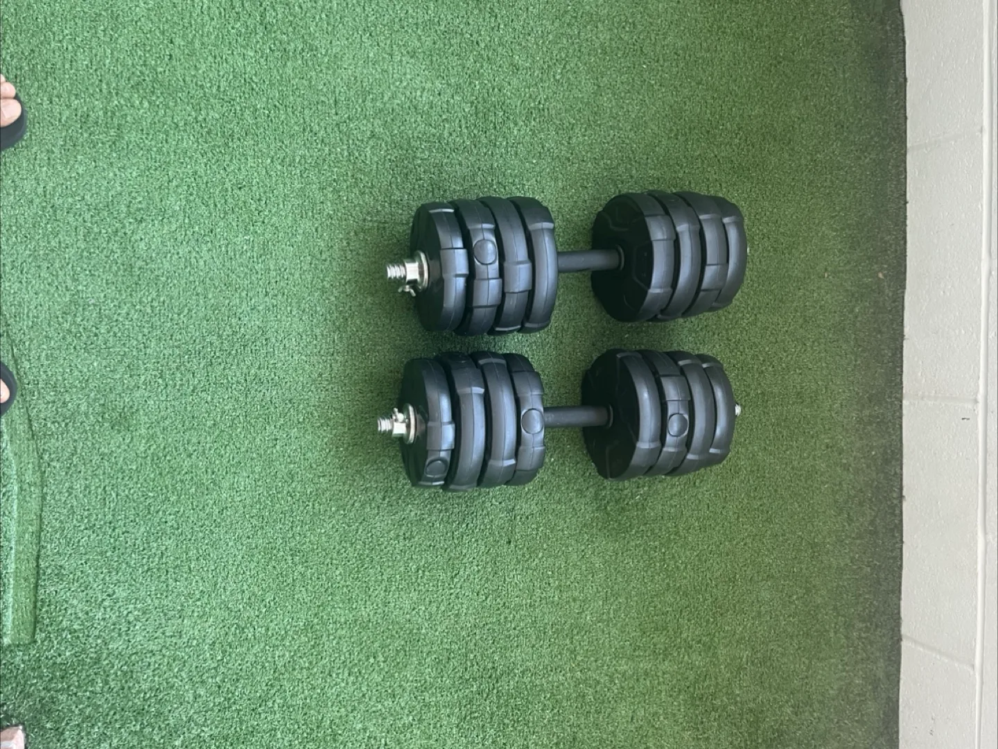 Adjustable Dumbbells thumbnail