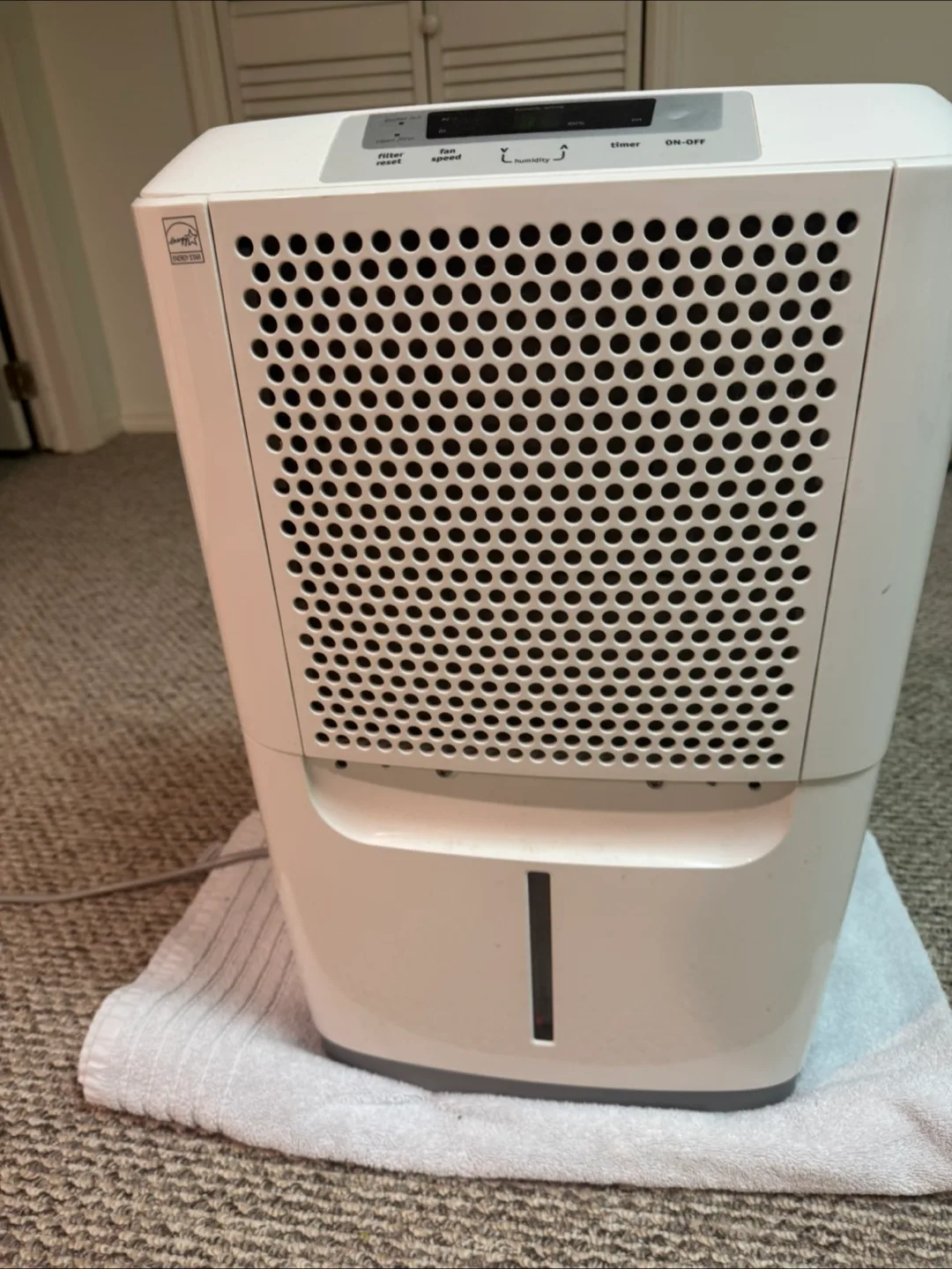 Frigidaire Dehumidifier - Great Condition! thumbnail