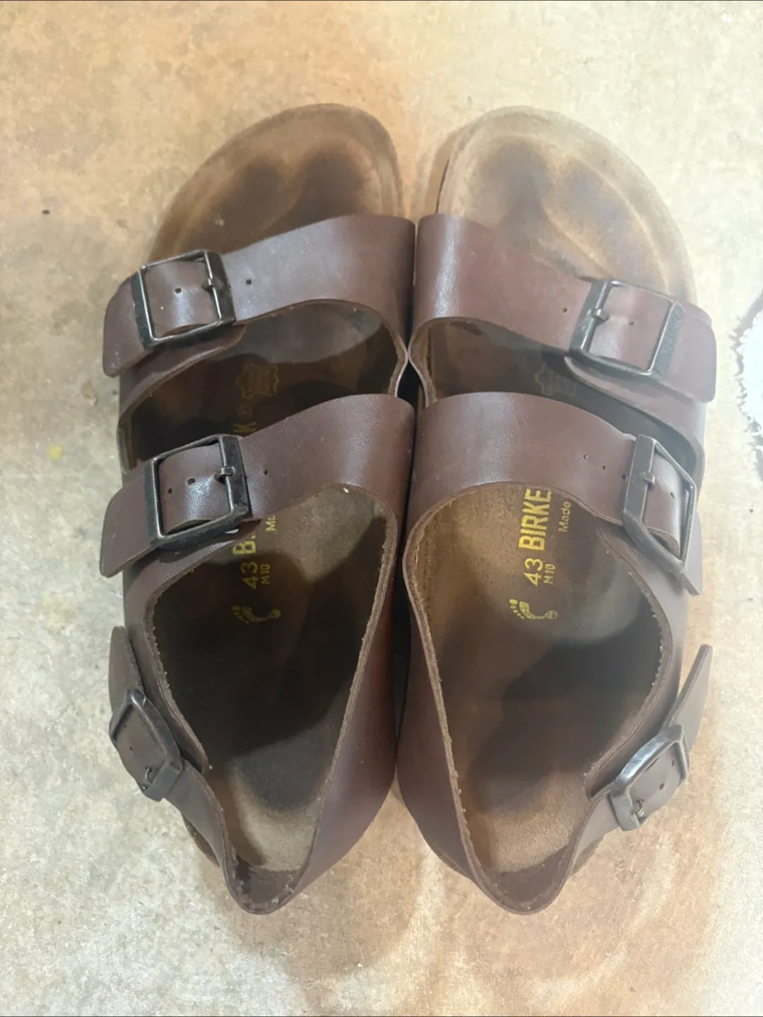 Birkenstock sandals (Size 43) (In really good condition) thumbnail