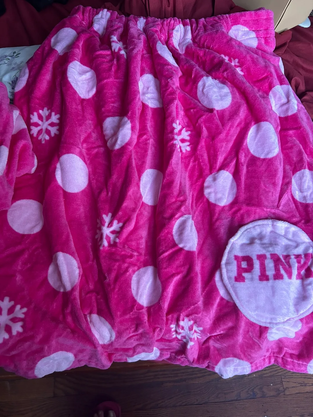 Pink Victoria's Secret Spa Wrap thumbnail