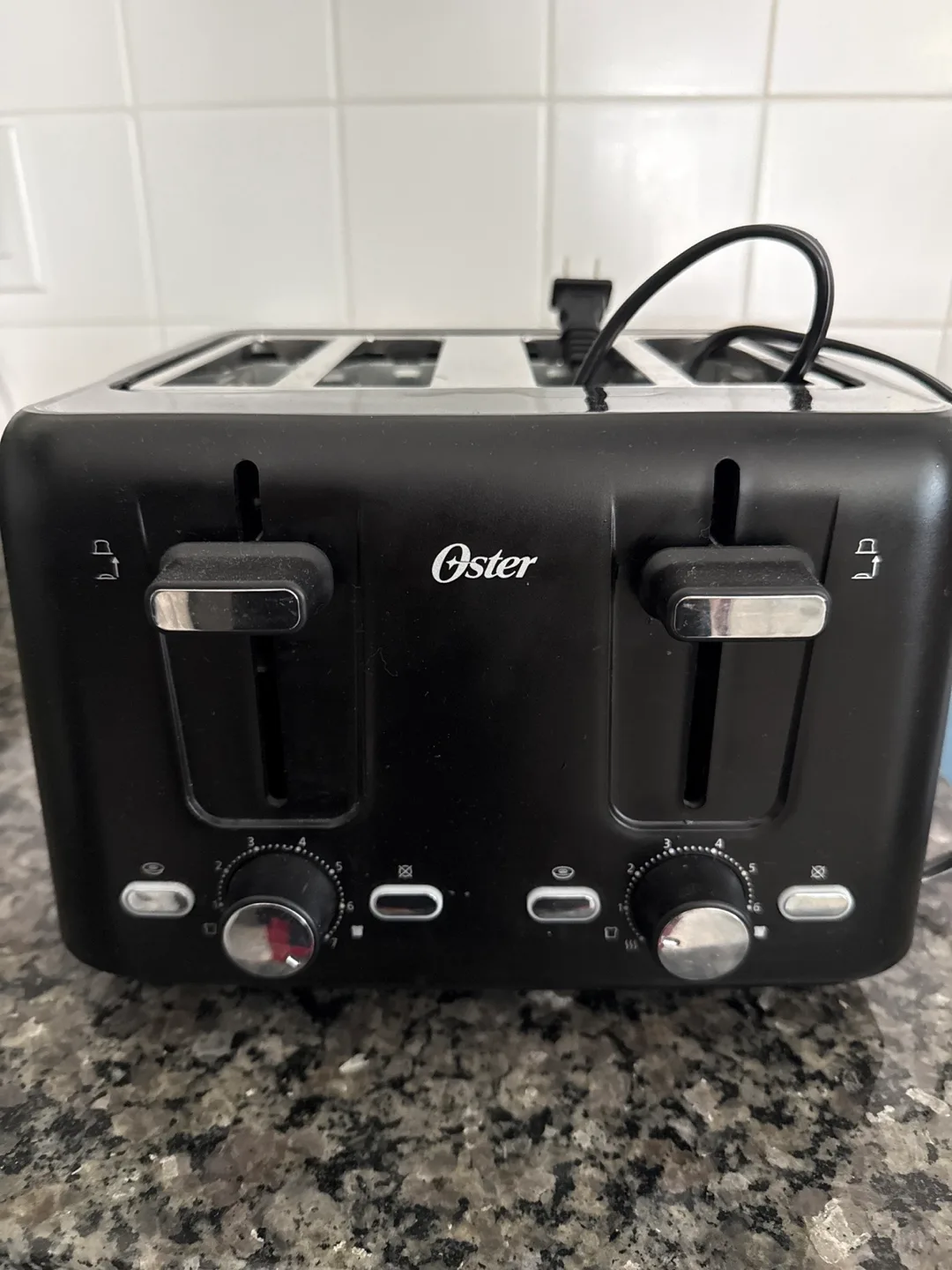 Oster 4-Slice Toaster - Black thumbnail