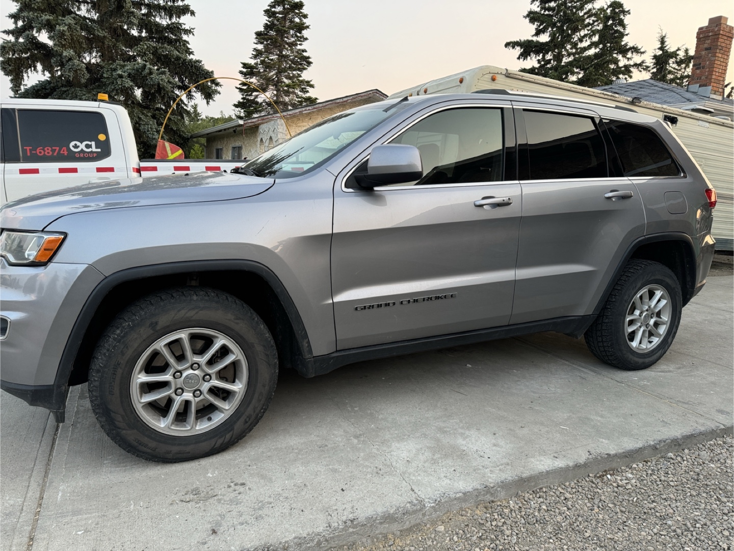 Jeep Grand Cherokee - photo 4