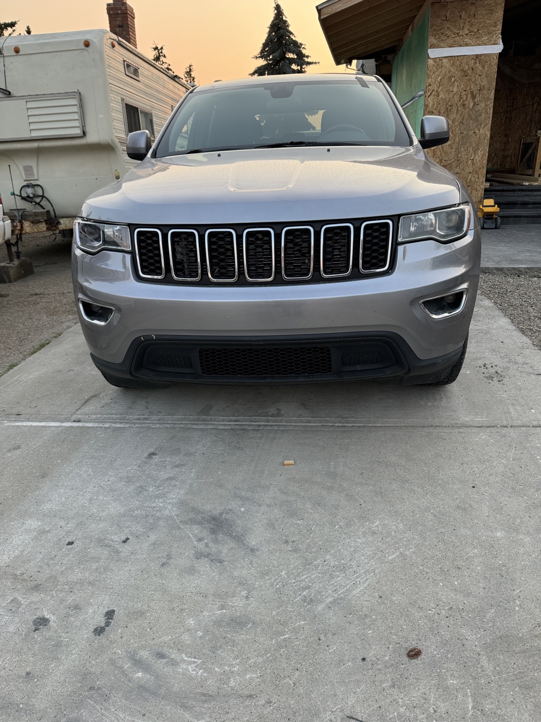 Jeep Grand Cherokee - photo 2
