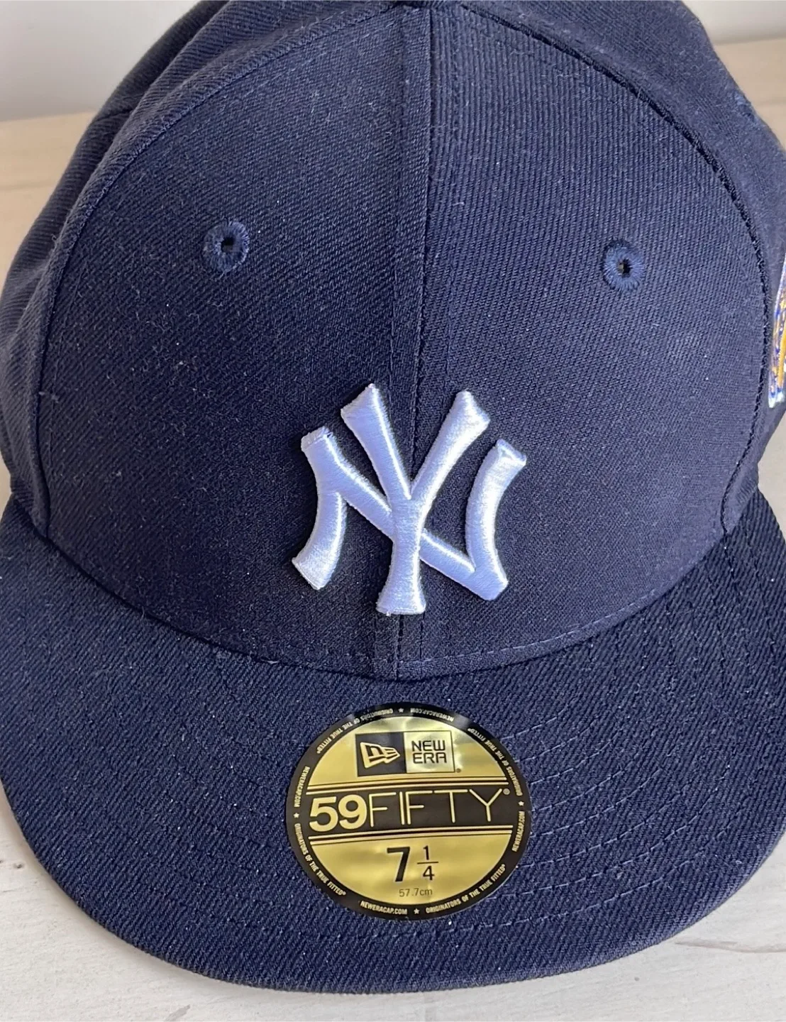 New Era NY Yankees 59FIFTY Cap Size 7 1/4 image indicator(4)