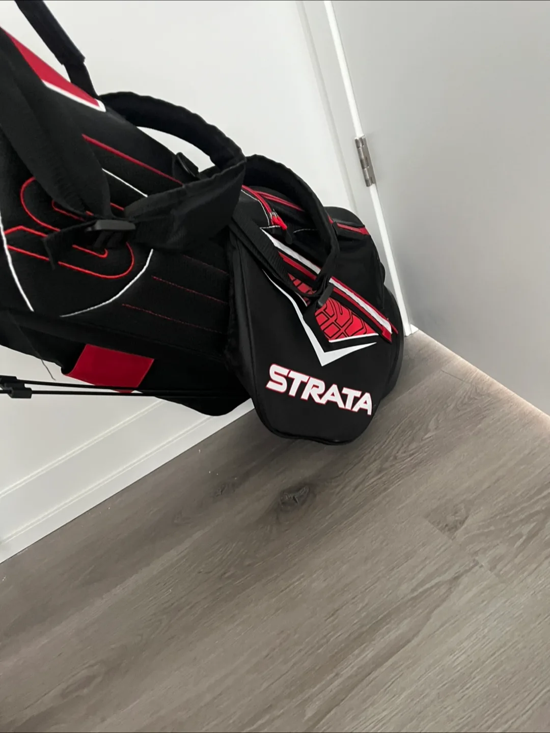 Strata Golf Club Set with Bag image indicator(3)