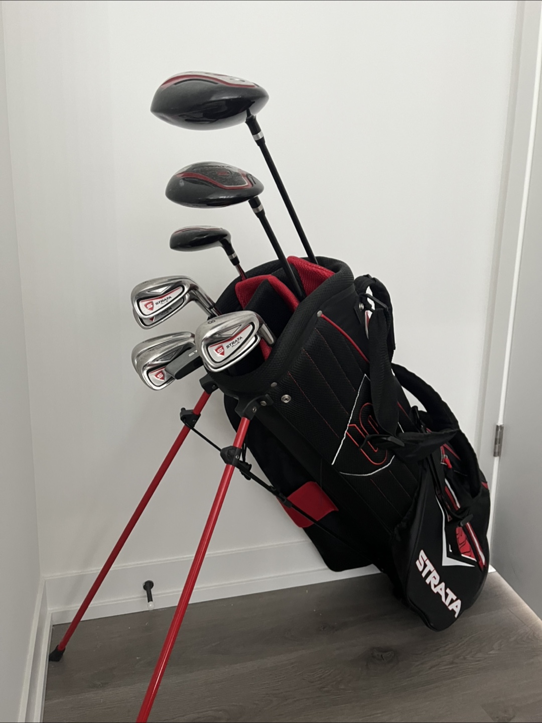 Strata Golf Club Set with Bag