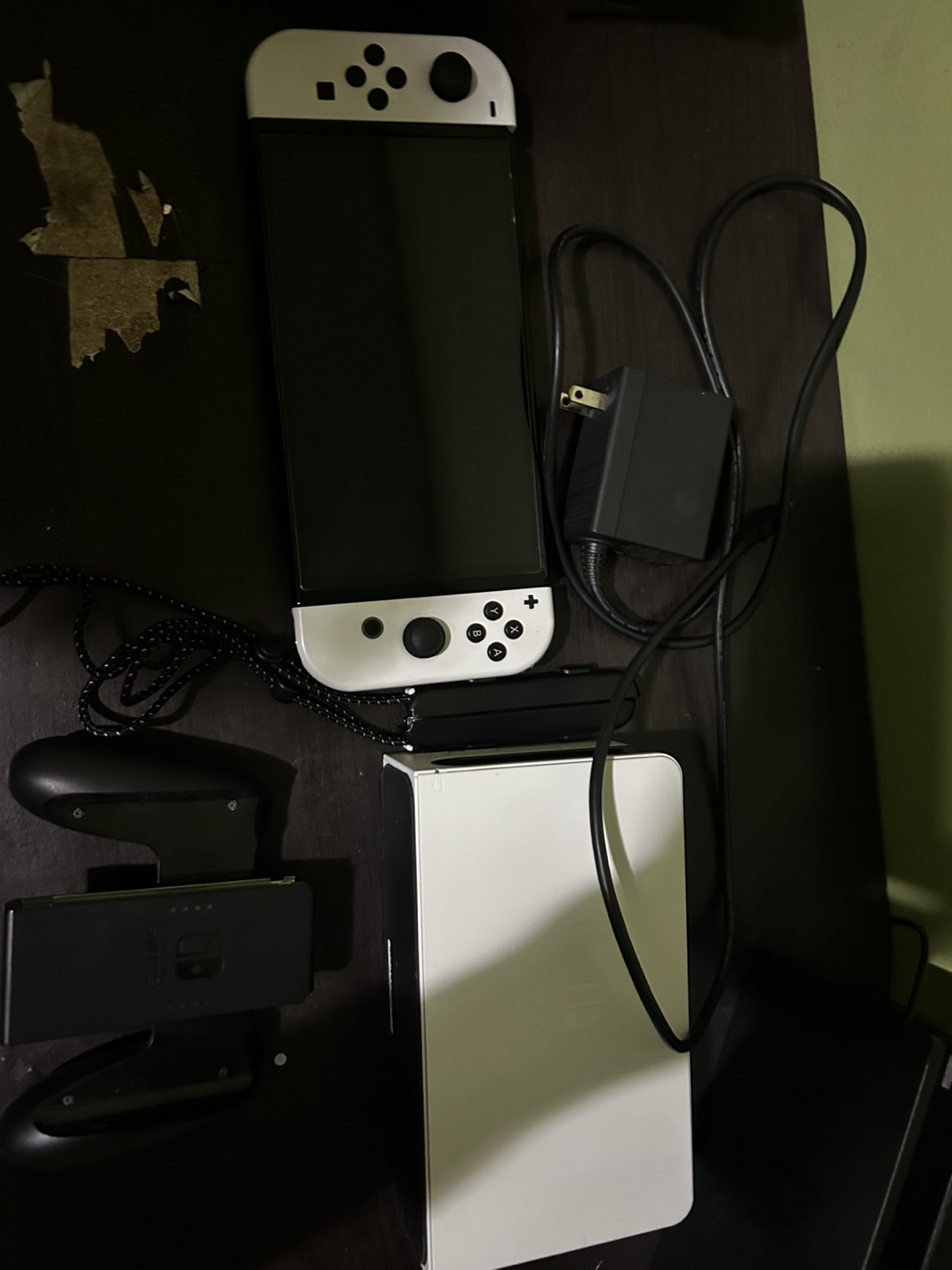 Nintendo Switch OLED + Pokemon Sword
