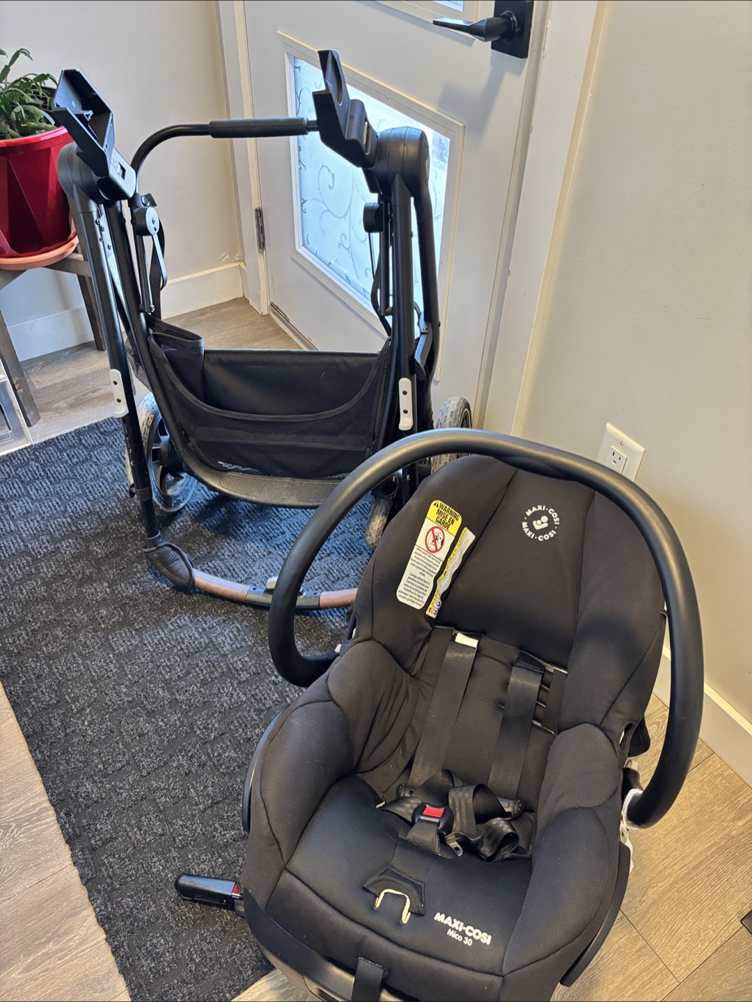 Maxi-Cosi Mico 30 Infant Car Seat & Stroller - photo 2