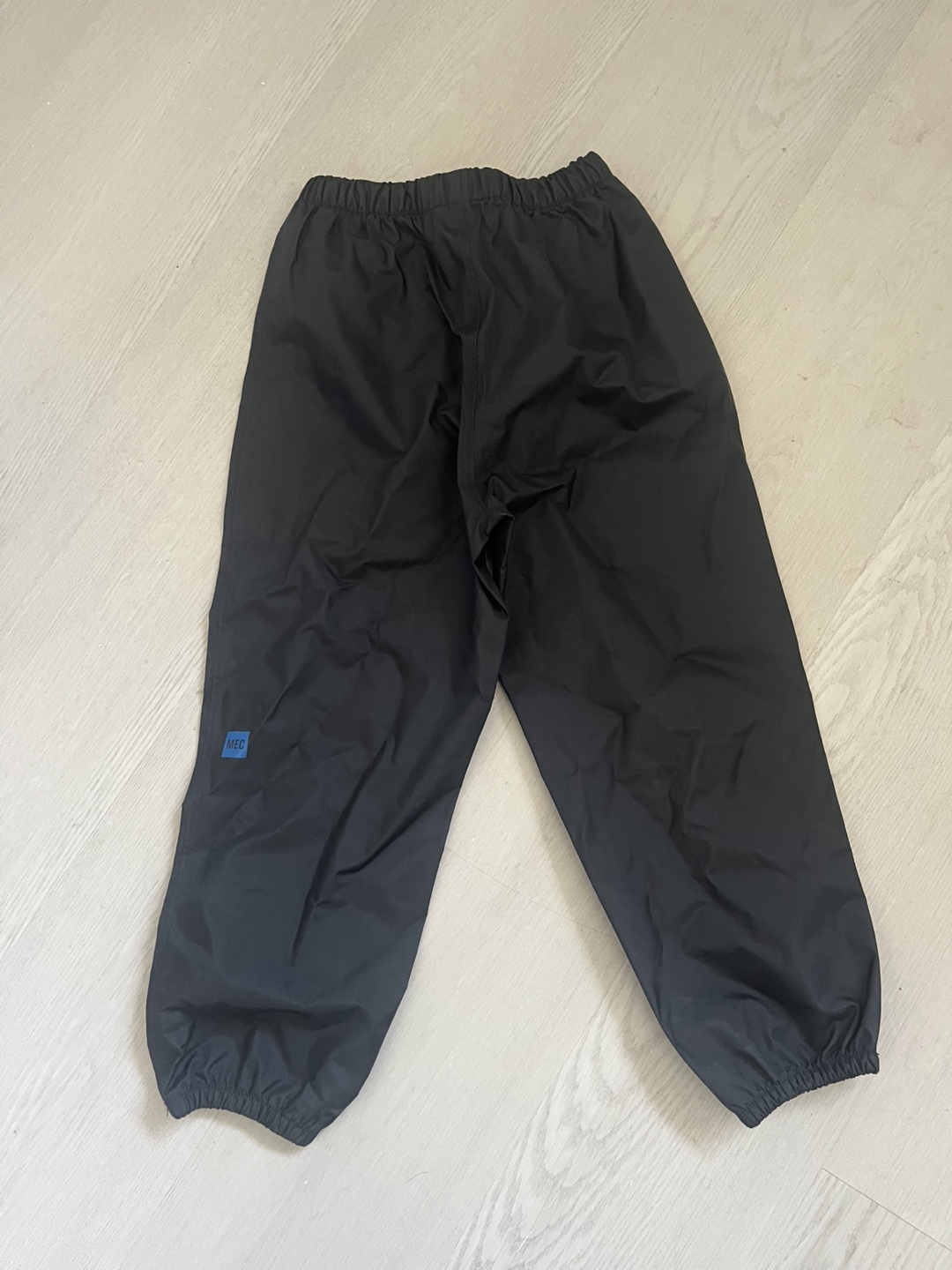 MEC Black Rain Pants - photo 2