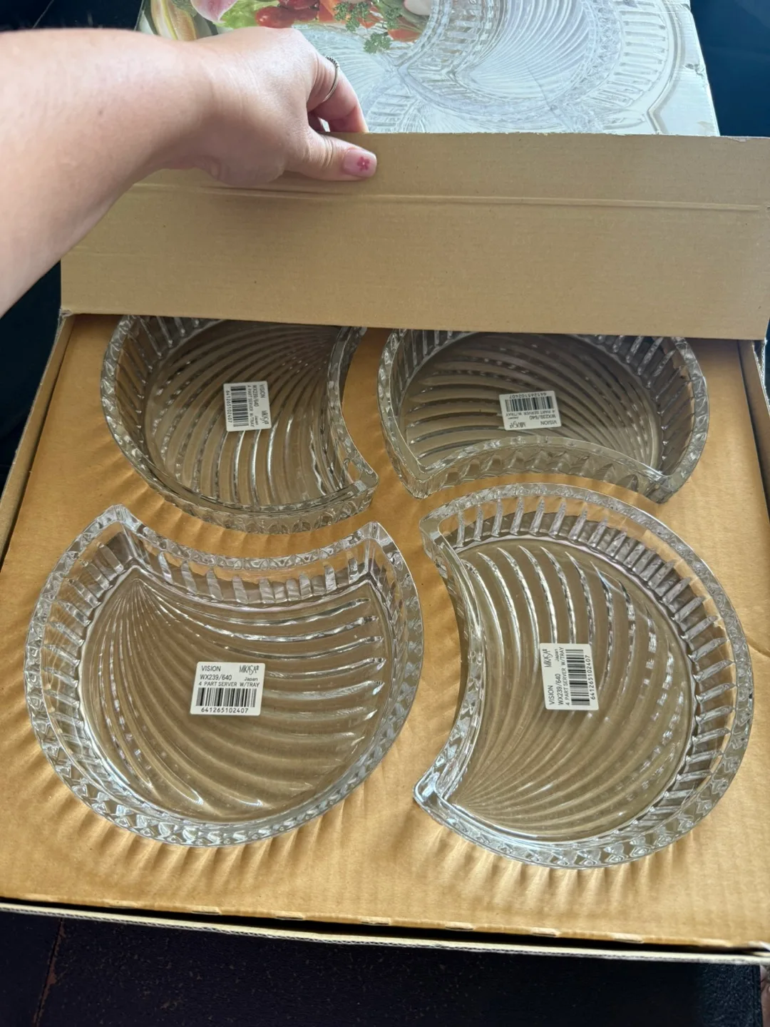 Mikasa Vision 4-Part Server with Tray image indicator(5)