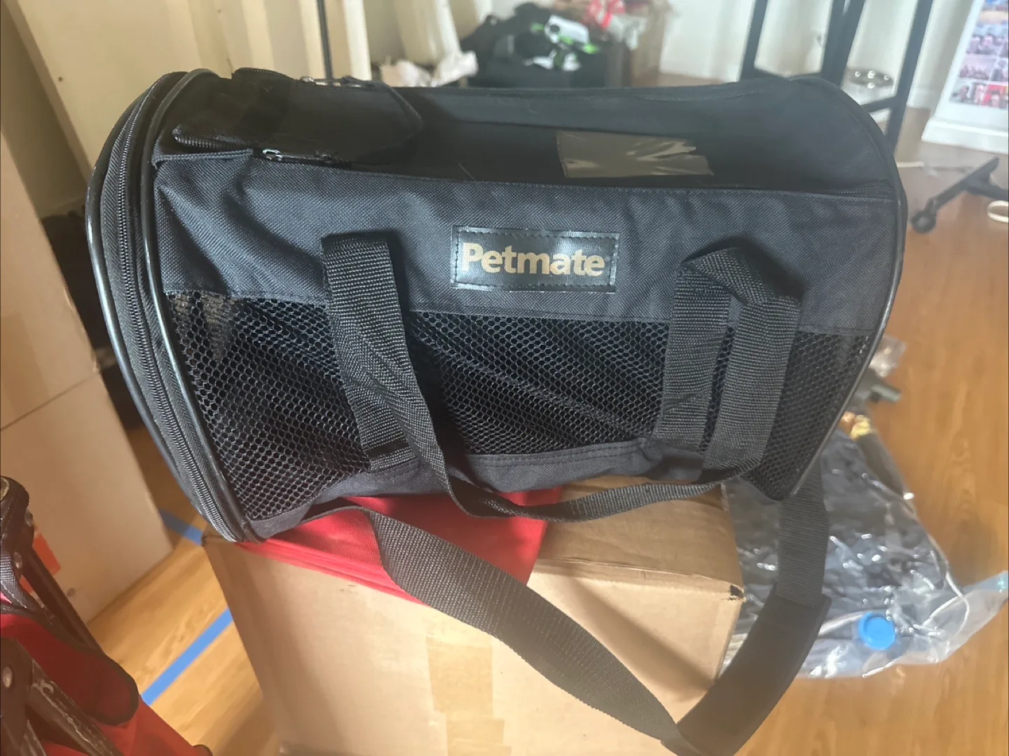 Petmate Black Pet Carrier thumbnail