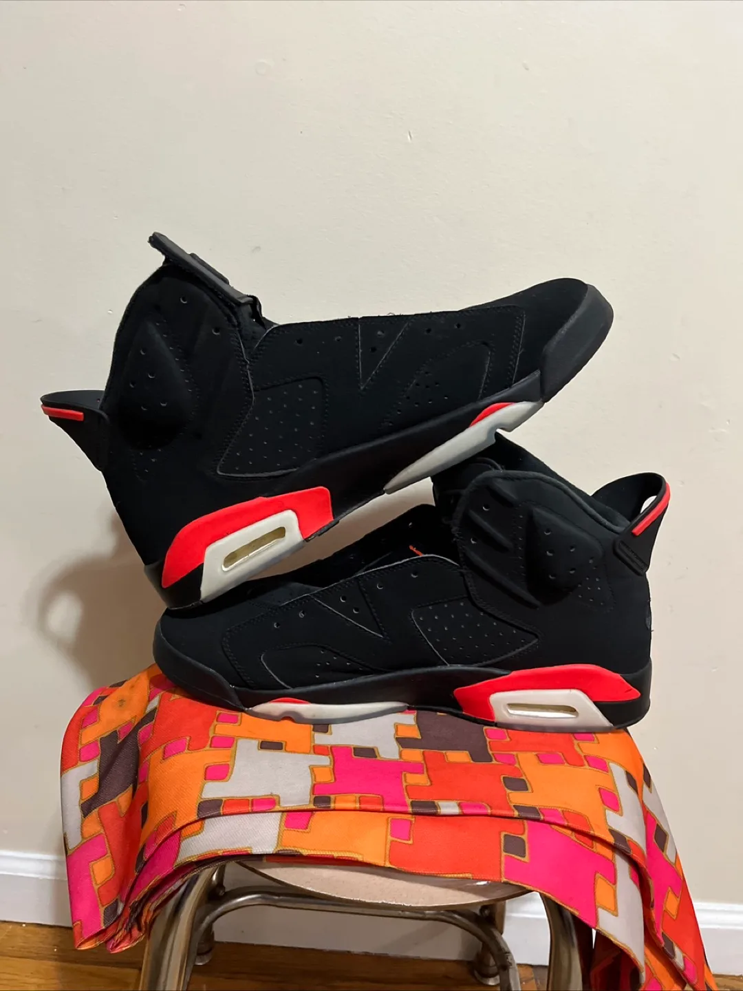 Nike Air Jordan 6 Retro Infrared thumbnail