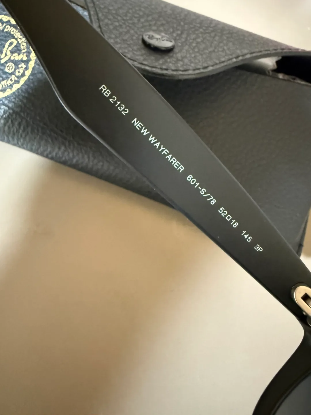 Ray Ban New wayfaer image indicator(6)