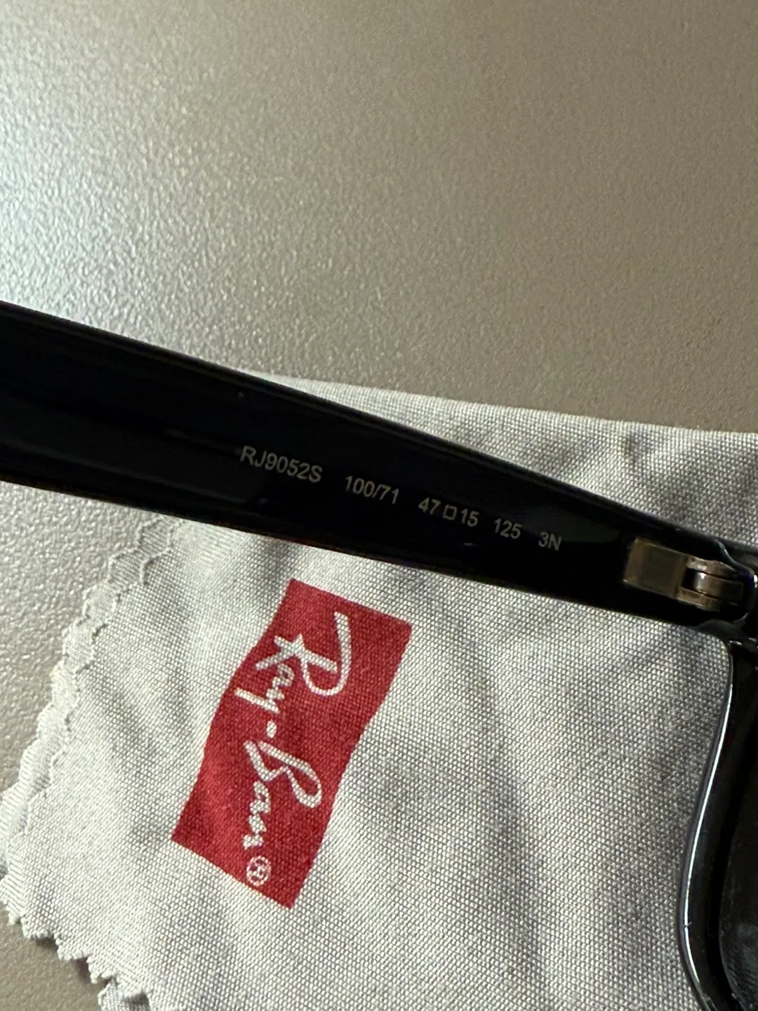Ray ban Jr sunglasses image indicator(3)