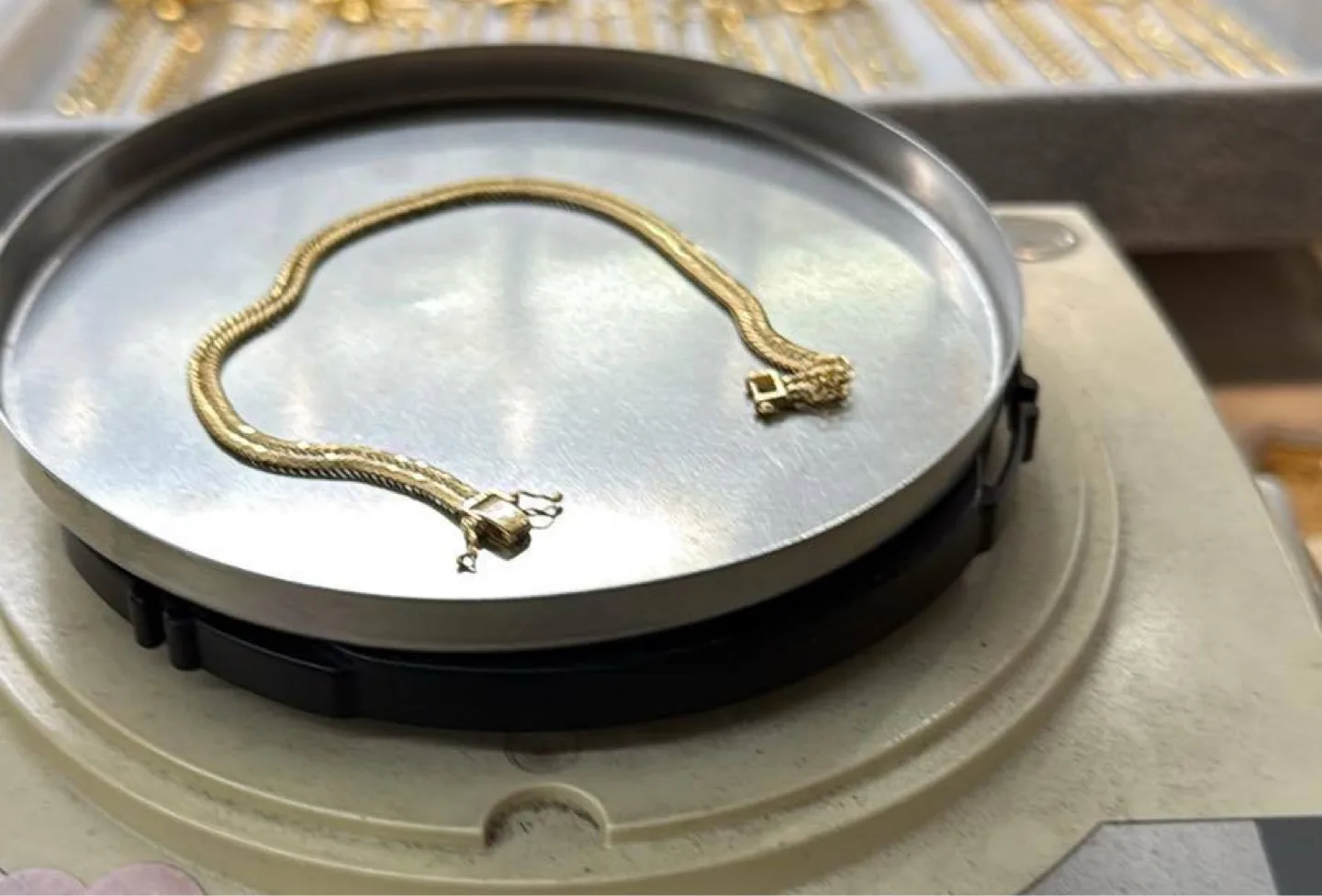 Gold Bracelet 18k thumbnail