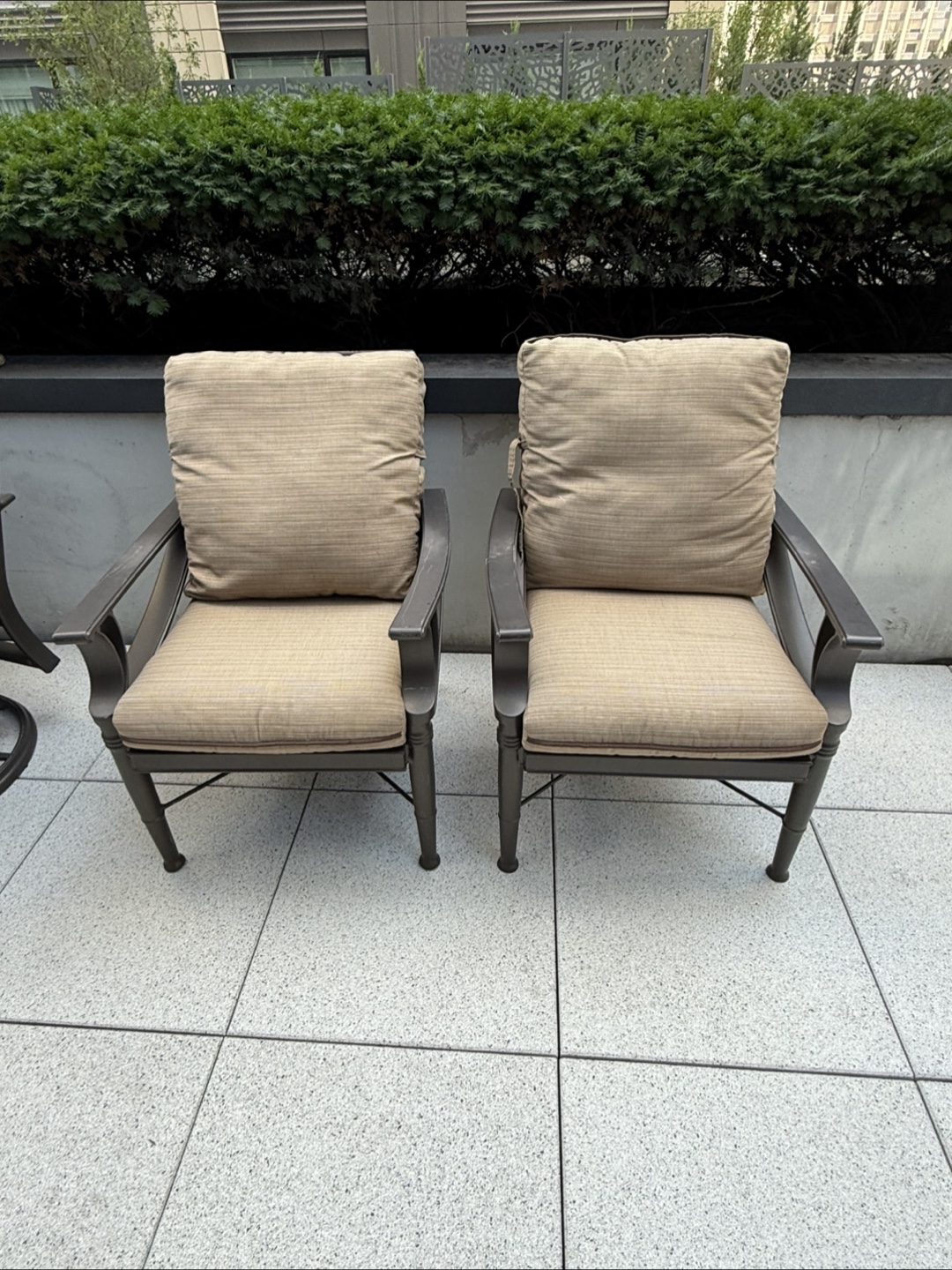 Woodard outdoor travertine dinning table and 6 chairs - photo 5