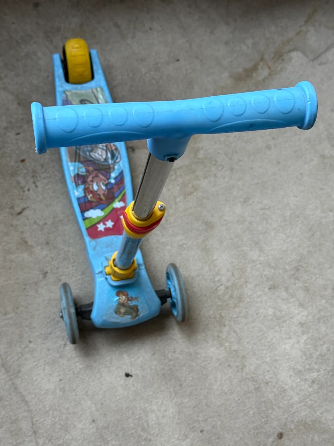 Toy Story 3-Wheel Scooter thumbnail