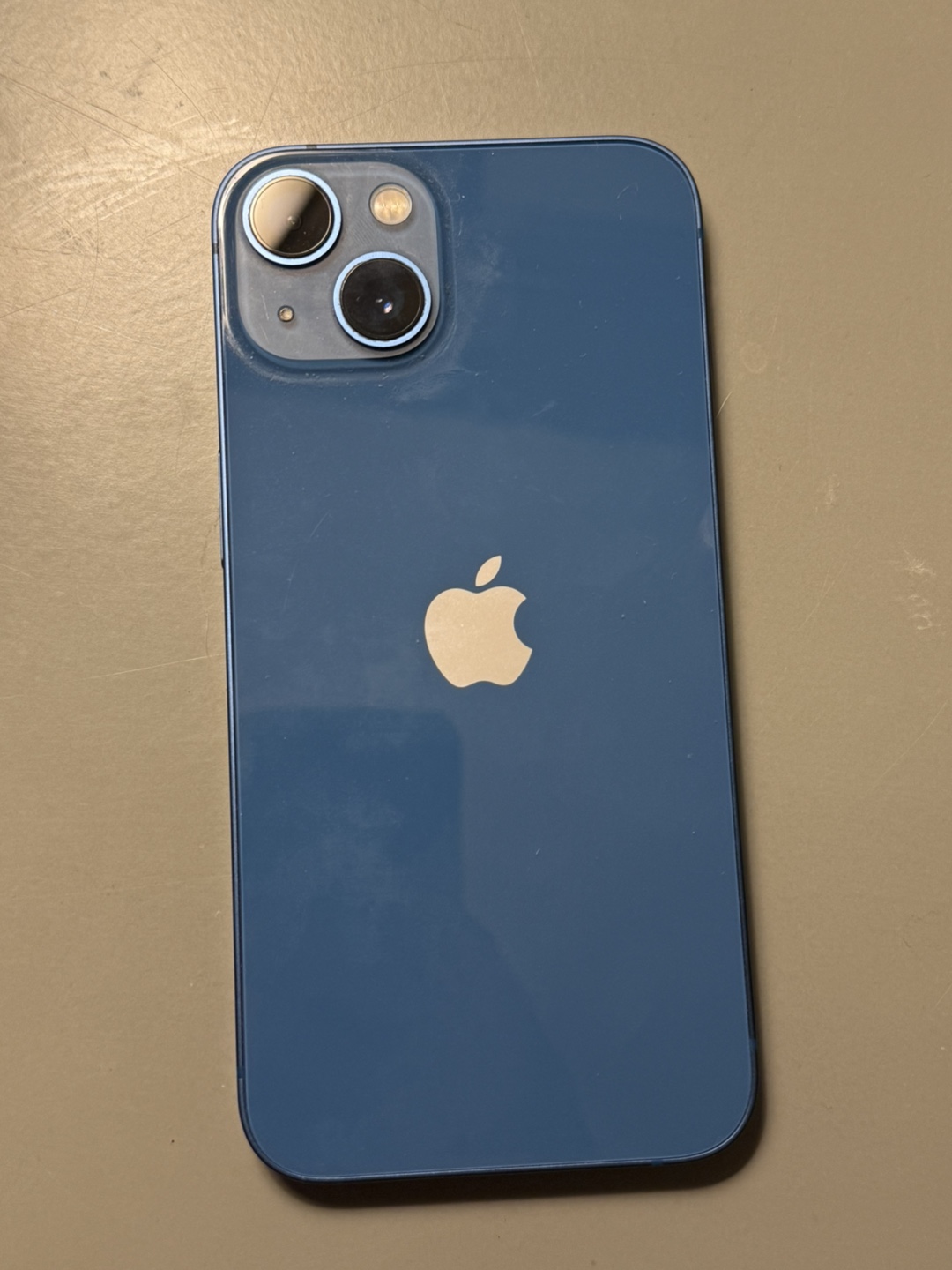 iPhone 13 - photo 5