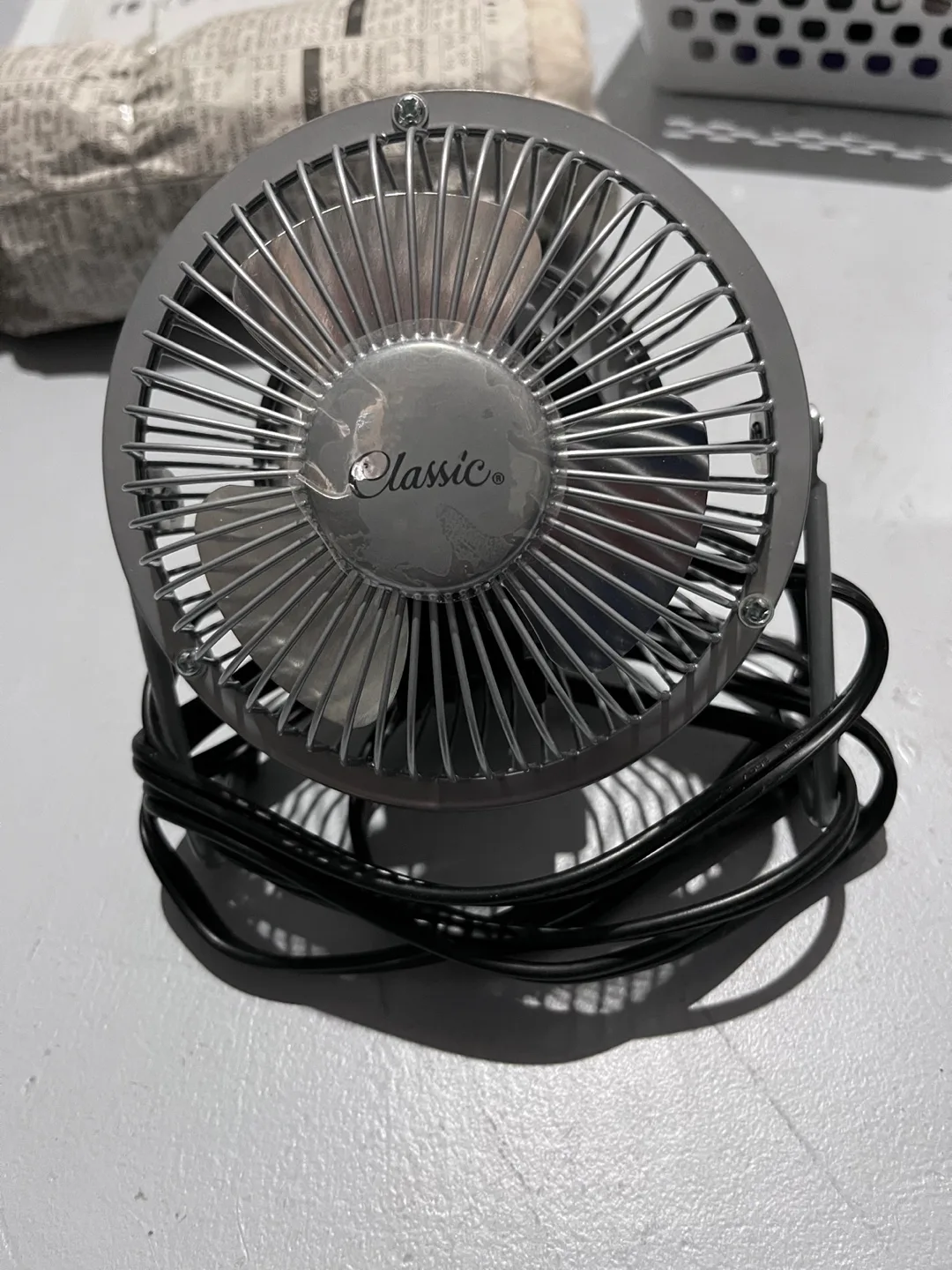 Classic Personal Mini Fan thumbnail